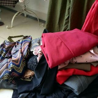 Lô váy đầm thiết kế shop sale 52 phạm ngũ lão bmt. Tc 20c giá 1.150.000k chất đồ ok. Đủ fome đủ màu dáng xòe. Ôm bodyyyy