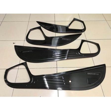 Ốp tapli i10 titan chống xước 2014-2020 tặng kèm 1 cuộn băng dính 3M