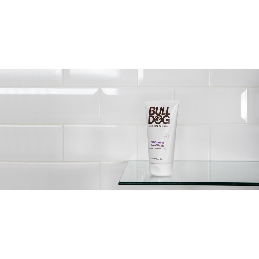 Sữa Rửa Mặt Bulldog Oil Control Face Wash Cho Nam Da Dầu 150ml