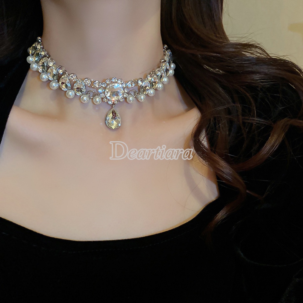 Vòng Cổ Choker Đính Hạt Giả Ngọc Trai Và Hoa Giọt Nước Cao Cấp Sang Trọng