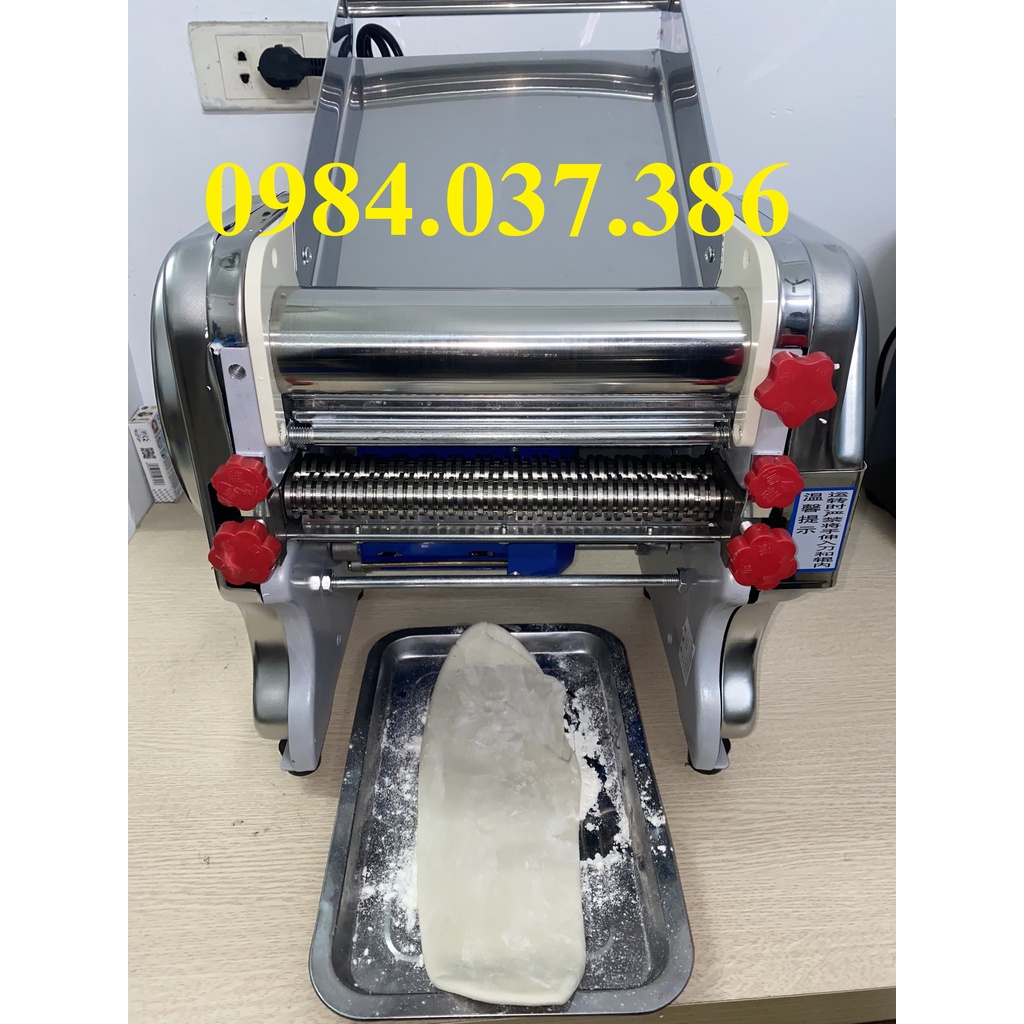 Máy cán bột bánh bao, sợi mỳ, bánh canh FKM200