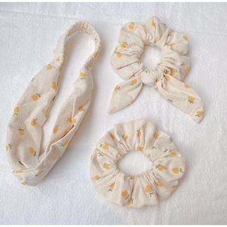 Cột tóc scrunchies hoạ tiết quả lê vintage