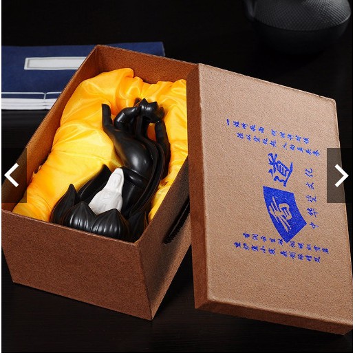 Thác Khói Trầm Hương Quan Âm Bồ Tát gốm sứ, đốt nụ trầm hương khói ngược