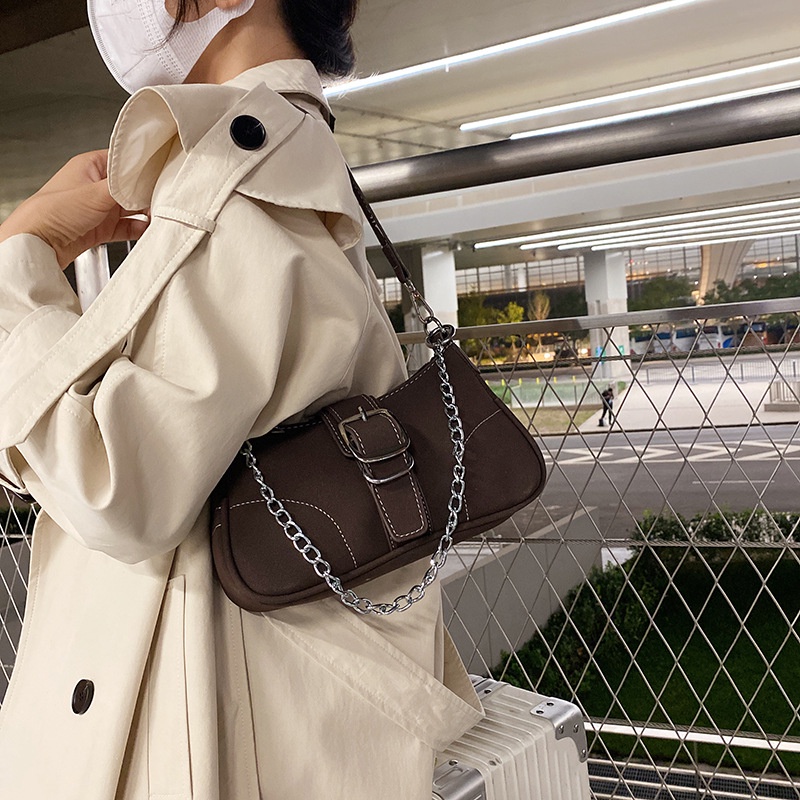 Túi xách đeo vai màu trơn phối khóa phong cách thời trang IELGY