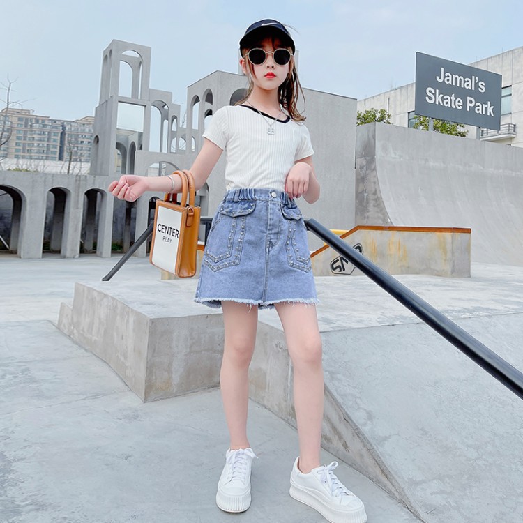 Chân Chân Váy Denim Ngắn Đính Đinh Tán Cho Bé Gái