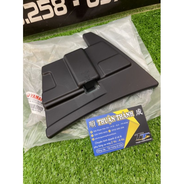 Nắp hộp bình Yaz - Yaz125