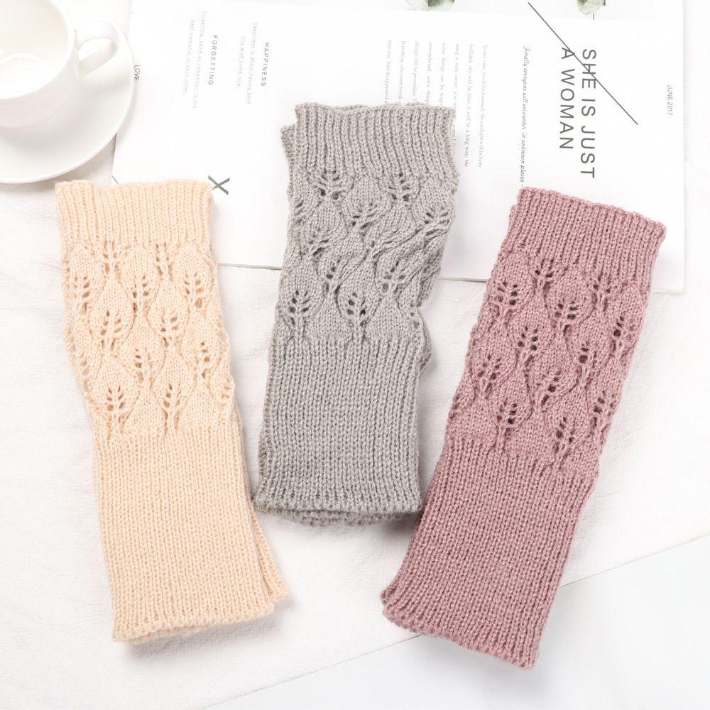 Găng Tay Len Hở Ngón Giữ Ấm Cho Nữ