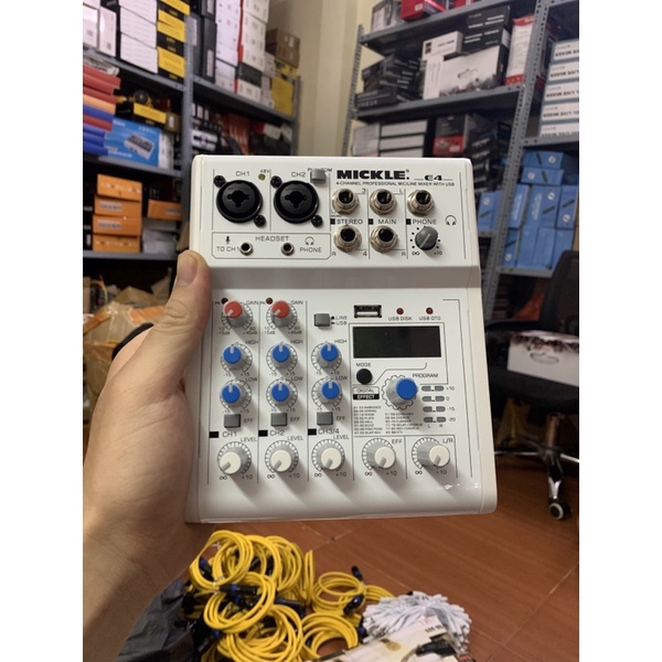 Mixer E4 hát livestream karaoke chuyên nghiệp dễ dàng kết hợp với Mic isk at100, k200,sm8b...