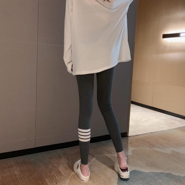 ( Ảnh Thât Có Săn )  Quần legging bó Thom Browne | BigBuy360 - bigbuy360.vn