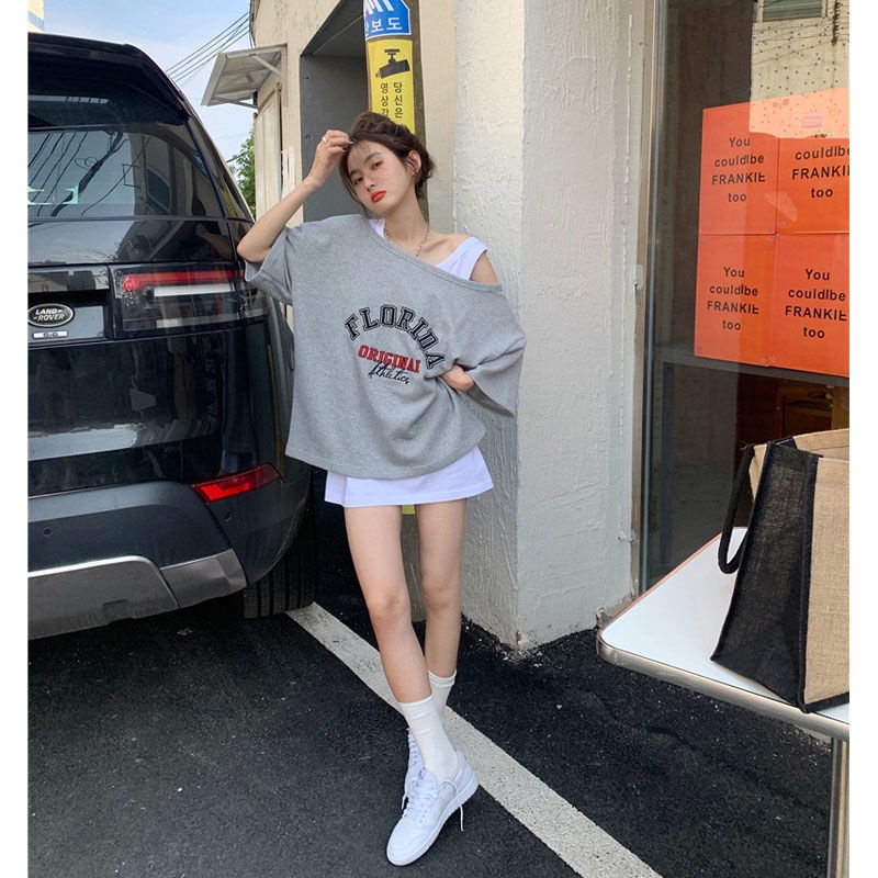 Áo Thun Dáng Rộng Hở Vai Phong Cách Hàn Quốc Thời Trang Mới 2022 Dành Cho Nữ