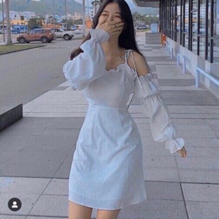 Đầm trắng rớt vai