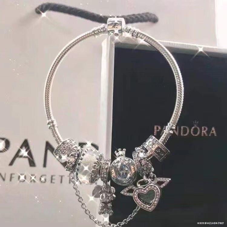 Vòng tay nữ quà tặng cho bạn gái