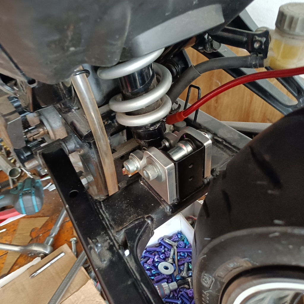 Pat hạ phuộc Exciter 150-155 | Hạ độ cao Exciter 150-155