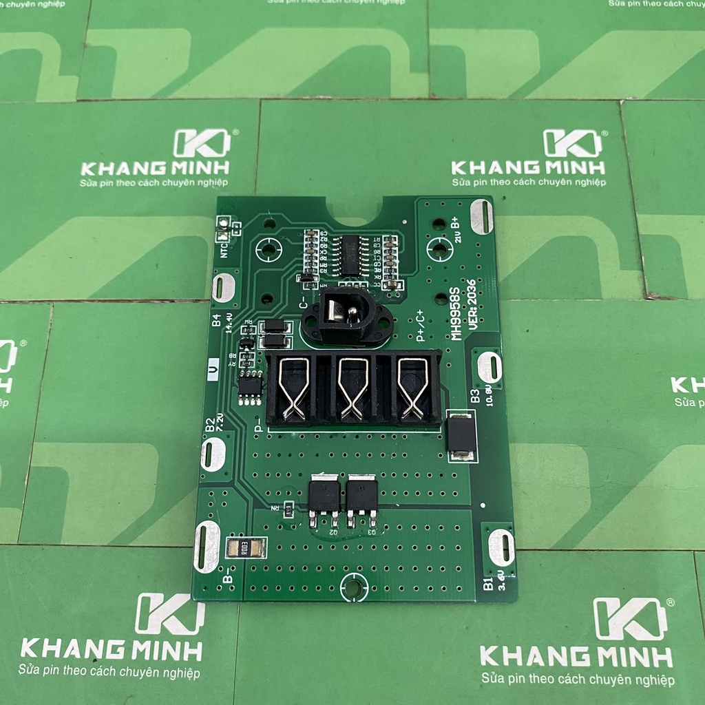 Vỏ mạch pin TQ China 18V - 21V 5S - 1P, giắc sạc đứng
