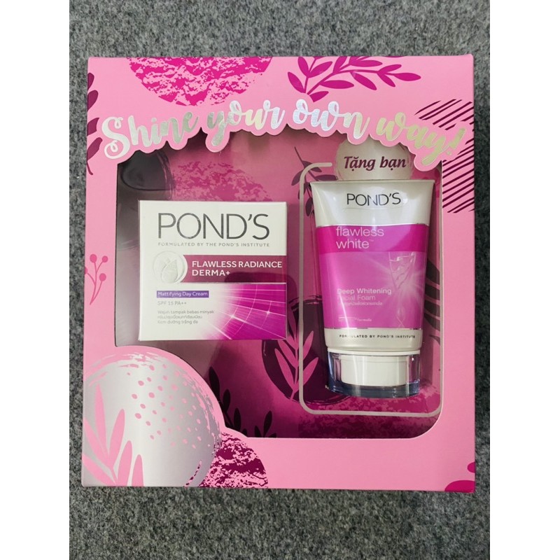 Hộp quà Pond’s sữa rửa mặt 50g + Kem dưỡng trắng da ban ngày Flawless White 50g