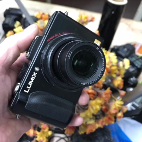 Máy ảnh Lumix LX5 cao cấp của Panasonic | BigBuy360 - bigbuy360.vn