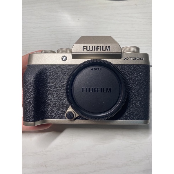 Pass máy ảnh Fujifilm Xt200 Gold