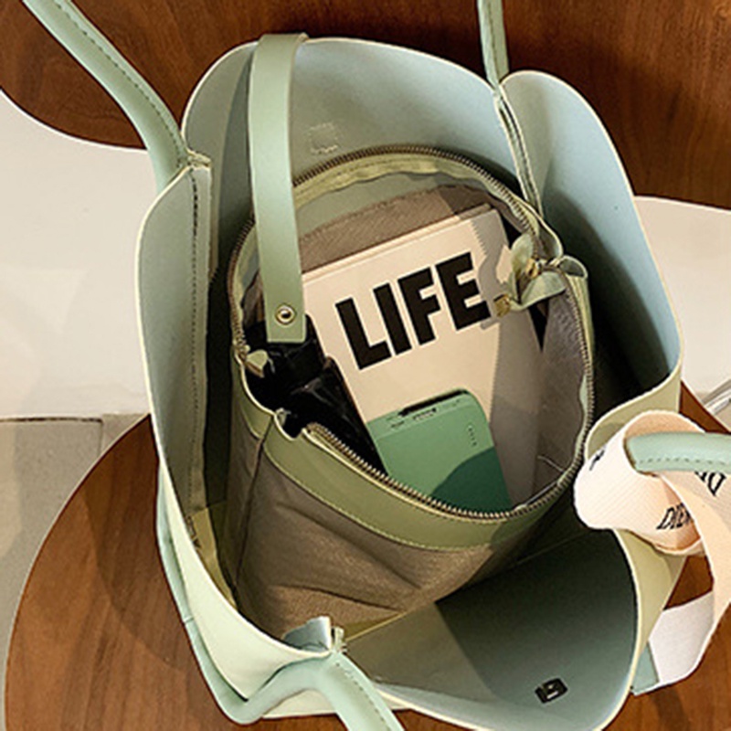 Túi đeo vai IELGY sức chứa lớn phối dây ruy băng màu sắc tương phản cho nữ