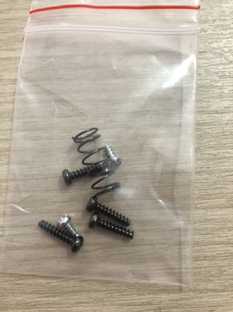 Vỏ pin in Makita 4.0Ah 14.4V đẹp và in sắc nét