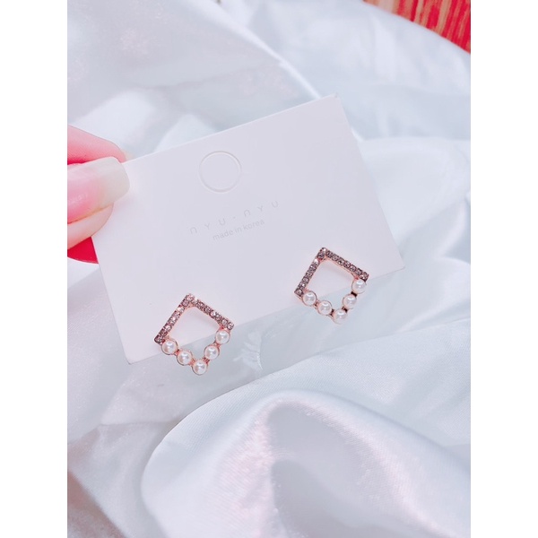 bông tai hình tứ giác, khoen tai đính đá và châu, hoa tai phong cách hàn quốc