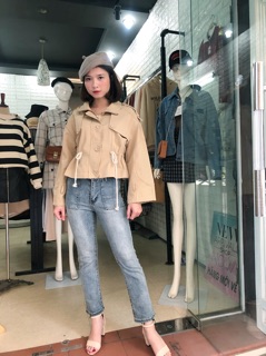 Áo măng tô nữ dáng ngắn