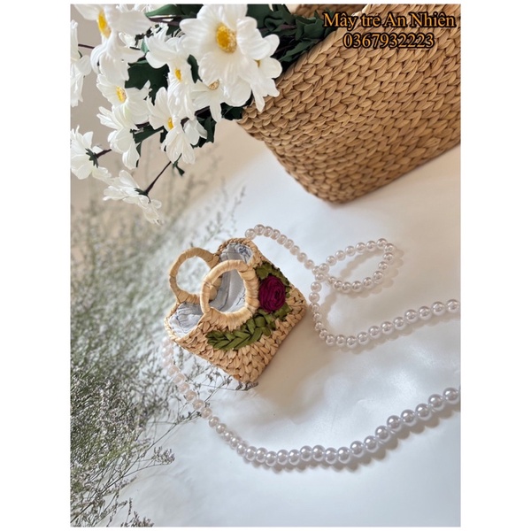 Giỏ Baby thêu hoa