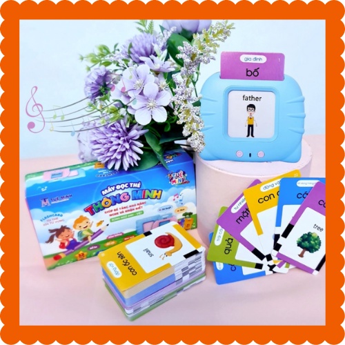 Máy đọc thẻ song ngữ Anh - Việt bằng flashcard với 12 chủ đề cho các bé.