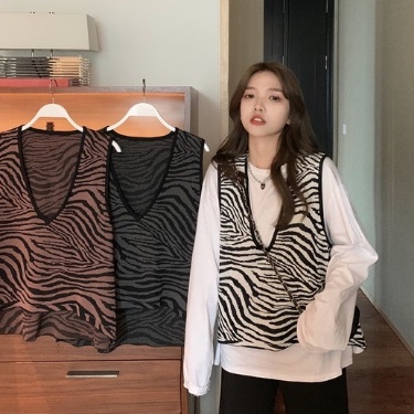 Áo len gile nữ đẹp cổ tim không tay gile len họa tiết ngực vằn kiểu Hàn Quốc 1993s boutique 11960