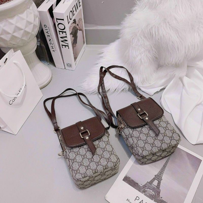 Túi điện thoại 2 ngăn kéo khoá đeo chéo rộng dãi mã 09