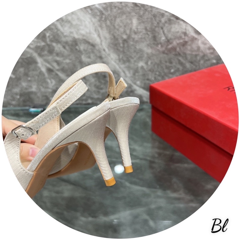 Sandal Mũi Nhọn 2 Màu Trắng Đen Full Size 35-39