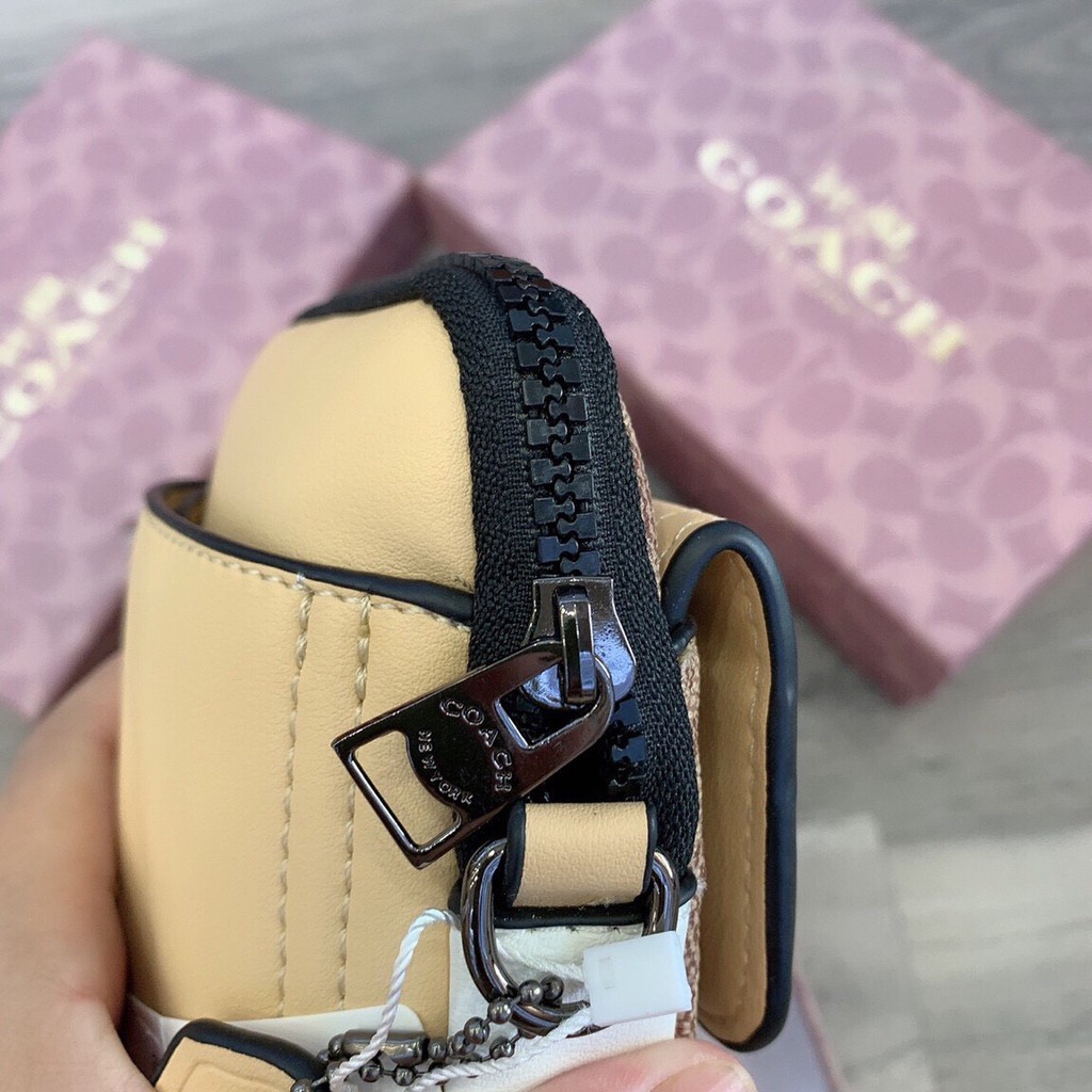 Đeo điện thoại Co ach mới