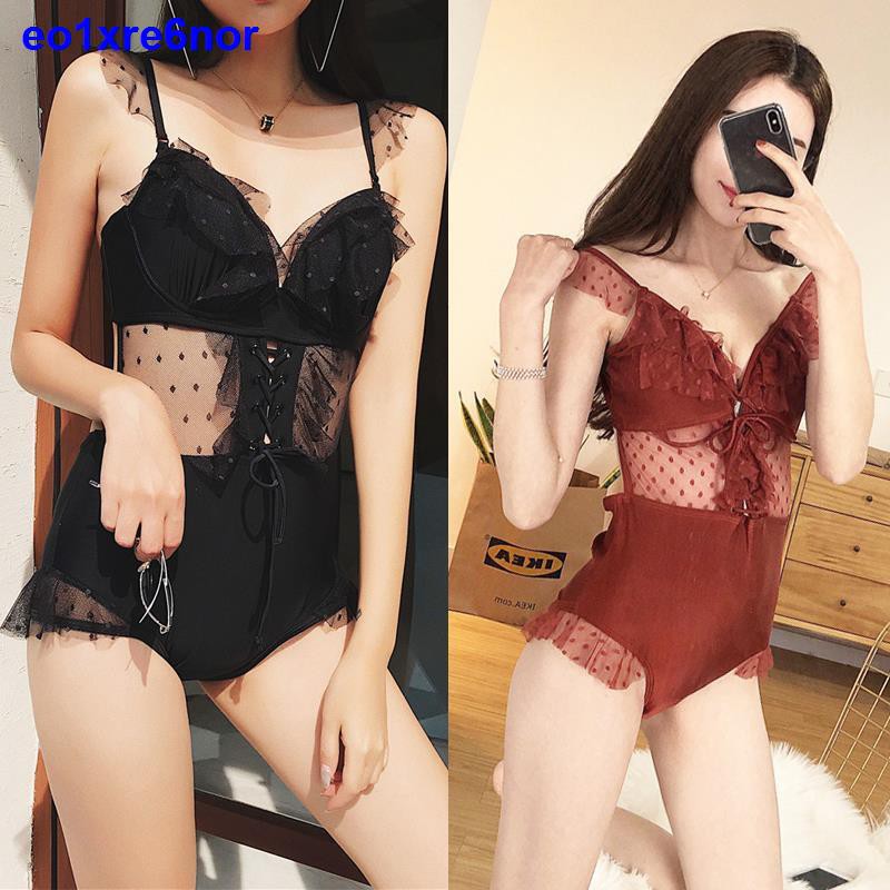 Áo tắm nữ mới 2019 ren lưới một mảnh màu đỏ đô che bụng bầu mỏng manh tụ tập áo tắm trễ vai gợi cảm ngâm mình trong suối | BigBuy360 - bigbuy360.vn