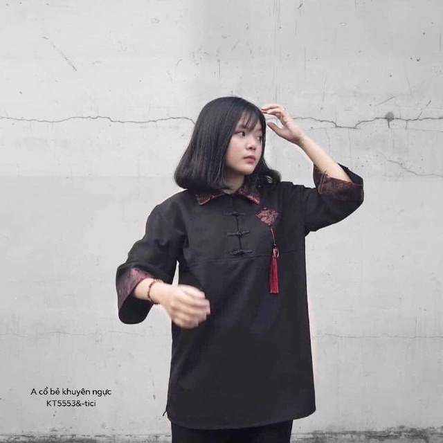 Áo cổ bẻ khuyên ngực (KT)