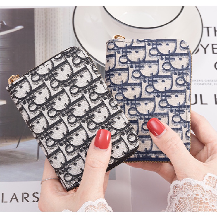 Ví Đựng Thẻ Siêu Mỏng Cỡ Lớn Tiện Dụng Cho Nữ Giá Đỡ