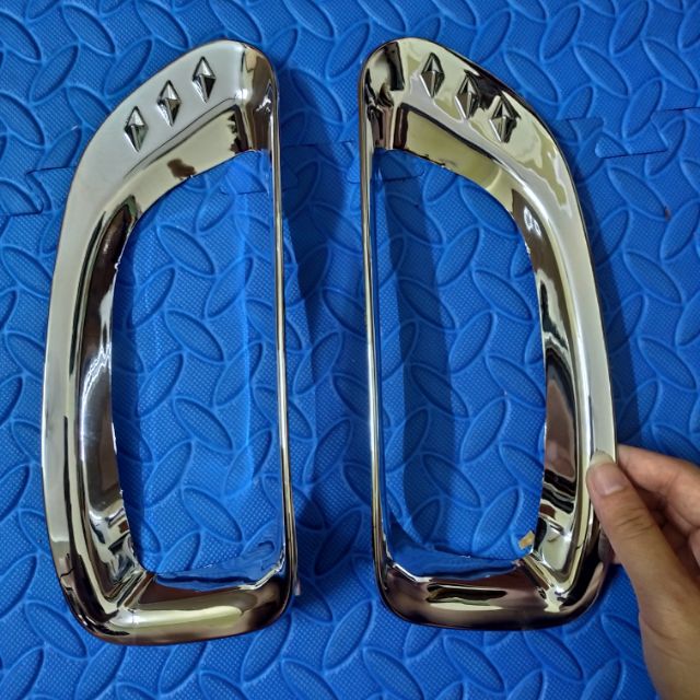 Viền đèn gầm innova 2007-2009