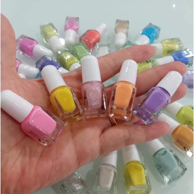 Set sơn móng tay an toàn cho bé gái