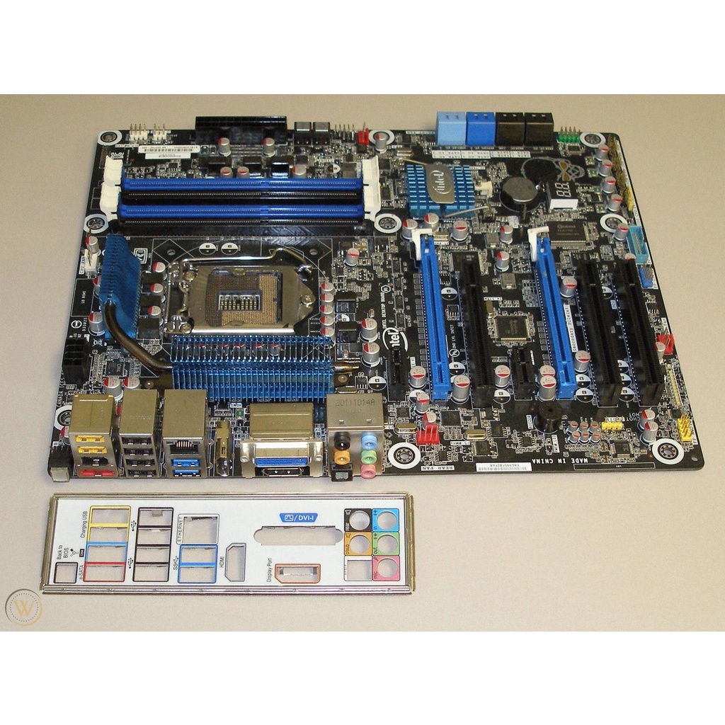 Chặn main Intel DZ68BC dùng nắp sau thùng máy