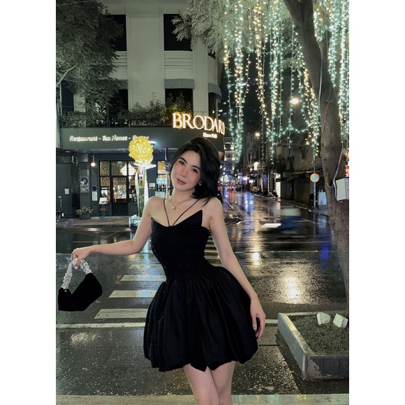 Đầm xoè bí cúp ngực