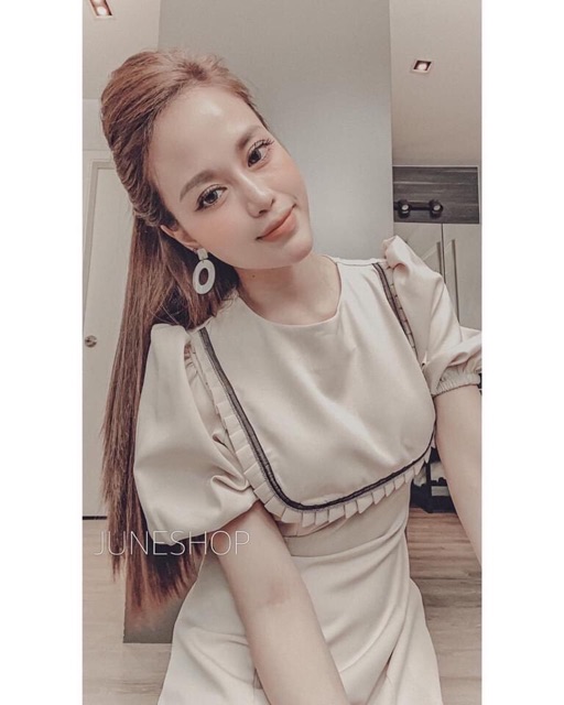 Váy be tay bồng viền bèo | BigBuy360 - bigbuy360.vn