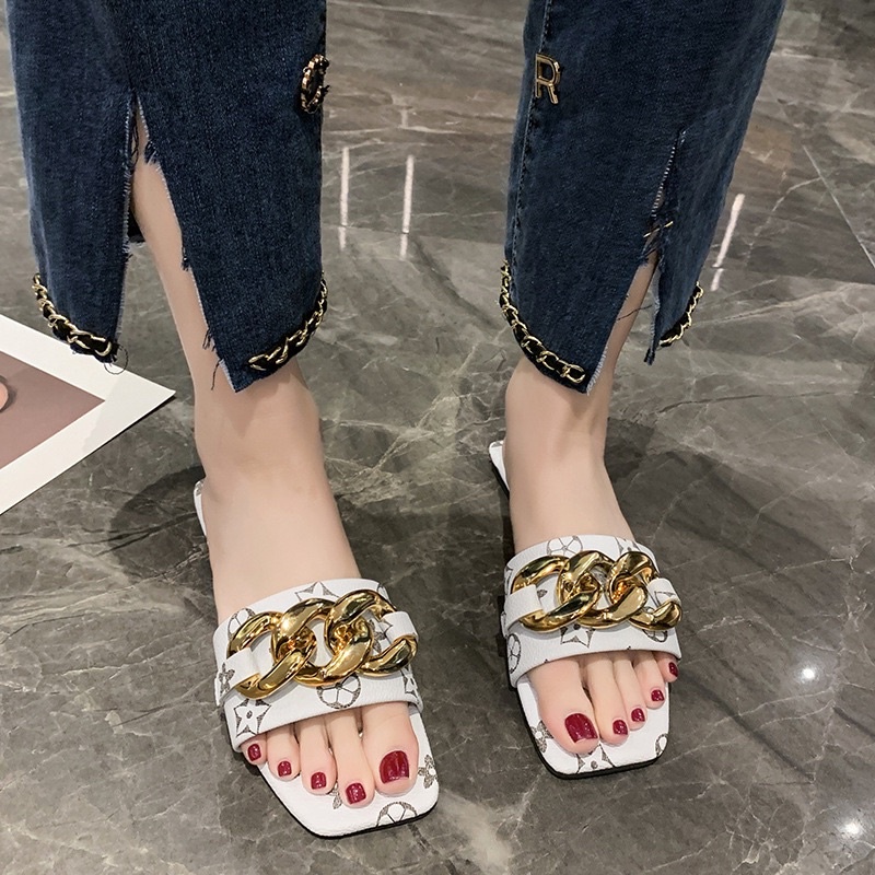 (HÀNG CÓ SẴN) Dép lê bản to mũi vuông hoạ tiết khoá xích vàng BIG SIZE 41-43
