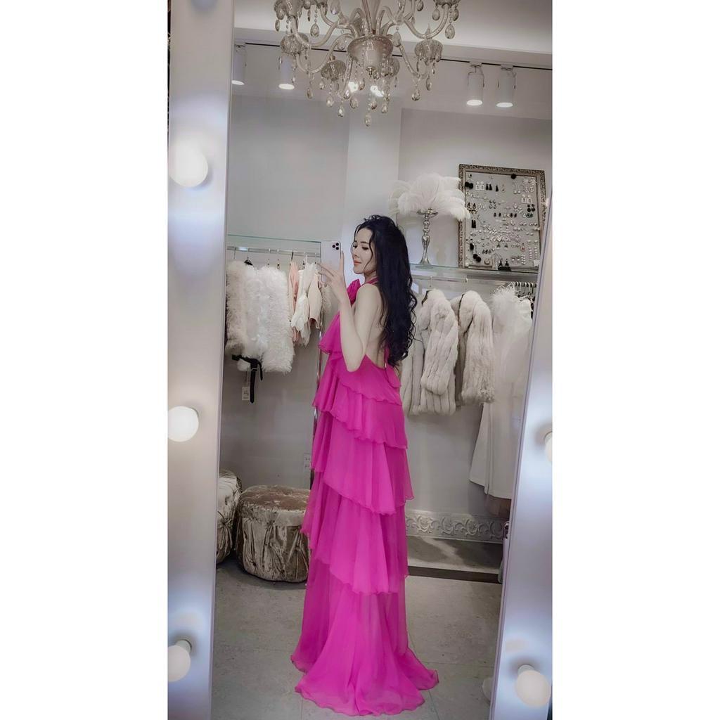 SIÊU PHẨM  Đầm maxi tầng yếm xích 5 tầng hở lưng đi biển,  Đầm maxi cổ yếm hở lưng