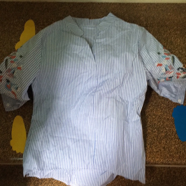 Áo kẻ hot trend 2019
