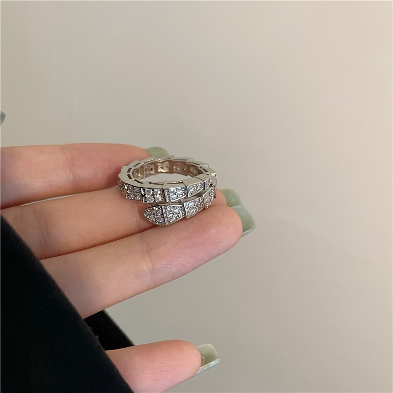 Nhẫn Hở Hình Rắn Khảm Đá Zircon Bằng Đồng Xu Hướng Mới