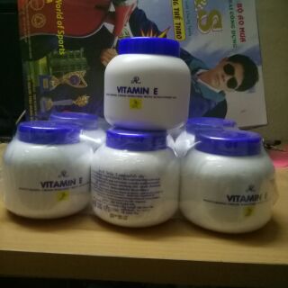 Kem dưỡng ẩm chống nẻ Vitamin E Thái Lan