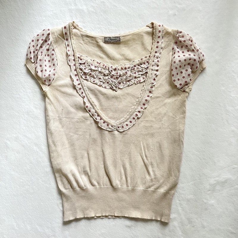 Y2k áo thun hoạ tiết hoa nhí  2hand