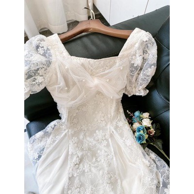 M176 - Váy công chúa Ulzzang thêu hoa cổ vuông xoắn ngực đính hạt siêu xinh