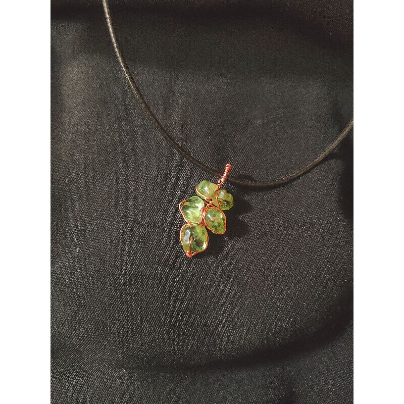 Mặt charm peridot