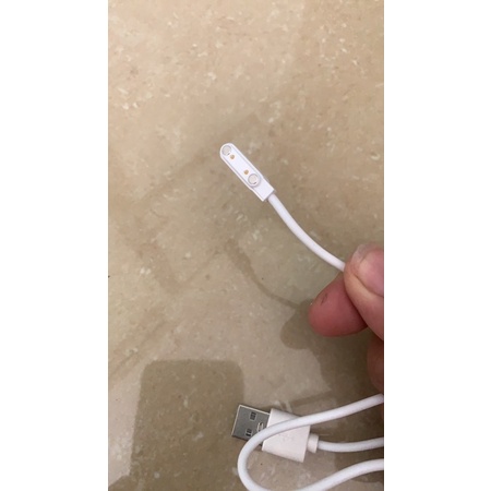 Cáp sạc đồng hồ Y95  ( nam châm từ).