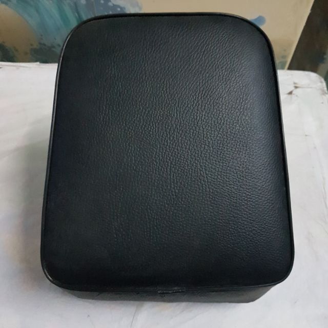 Cục yên đi xe số cho bé
