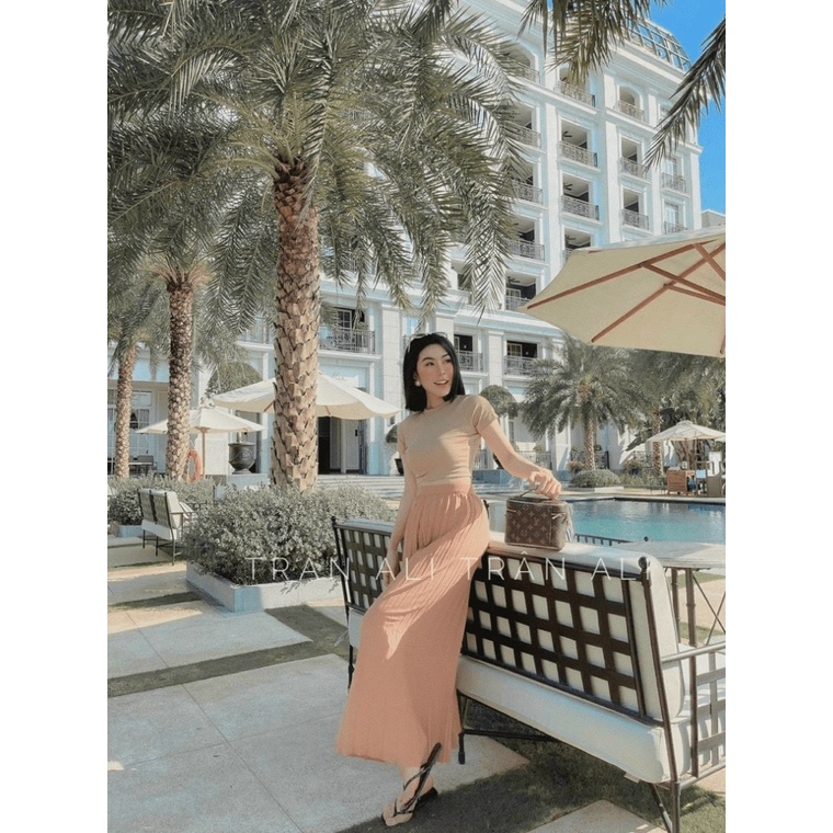 SÉT BỘ LỤA DẬP LY NỮ DÁNG ÁO CROPTOP KHOE EO THON DÁNG XINH